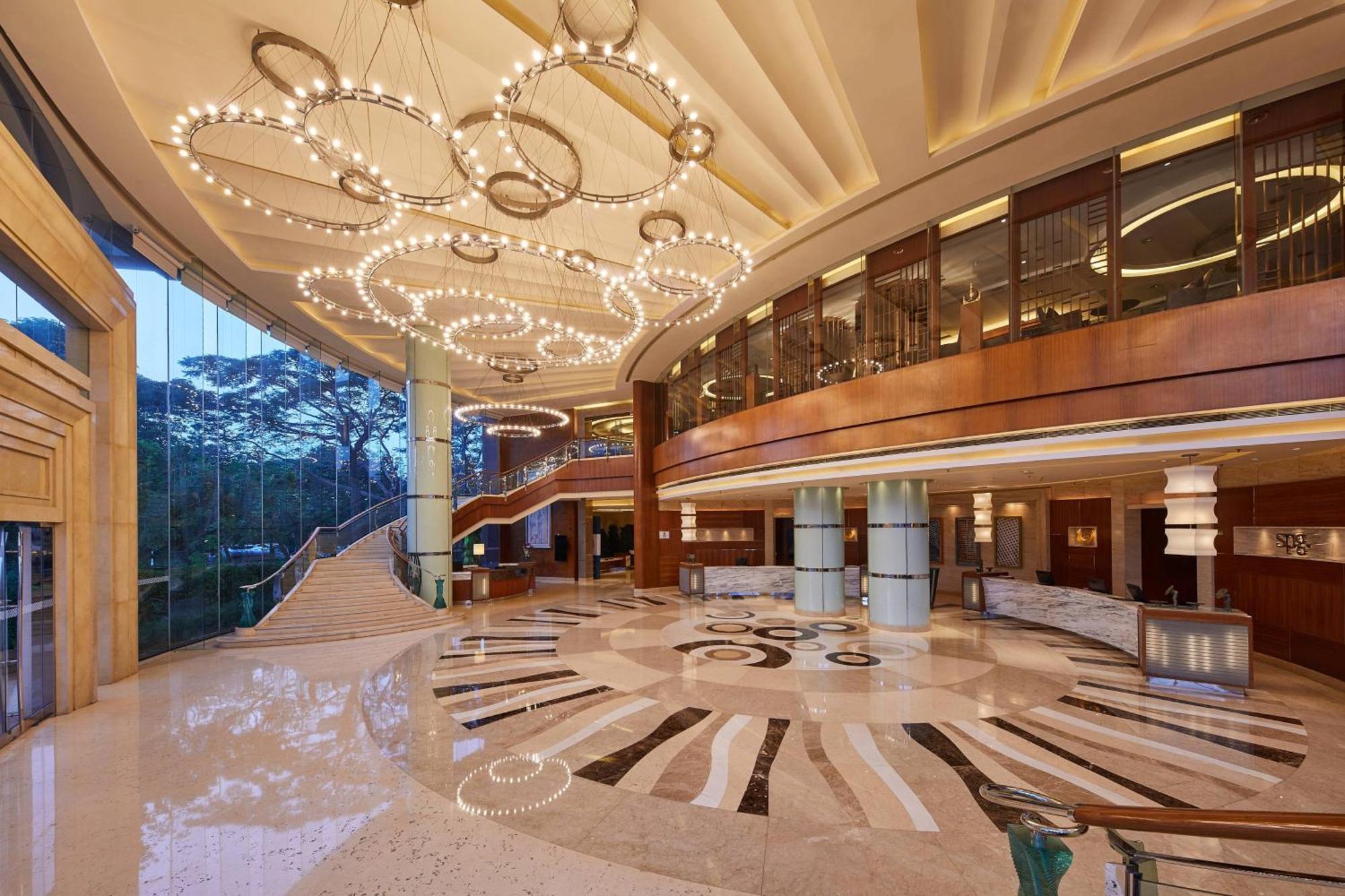 Four Points By Sheraton 酒店 5*