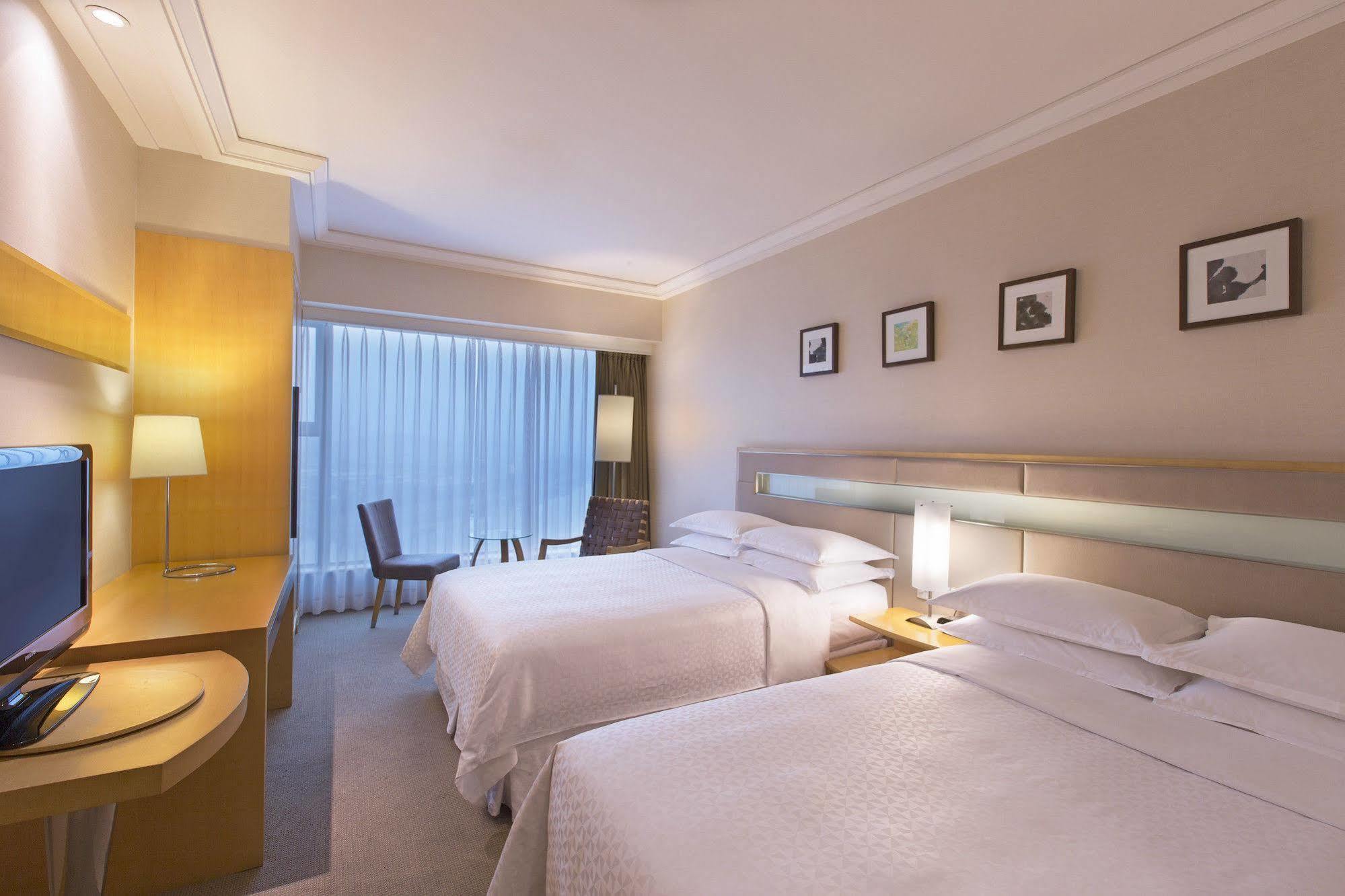 Four Points By Sheraton Hotel
