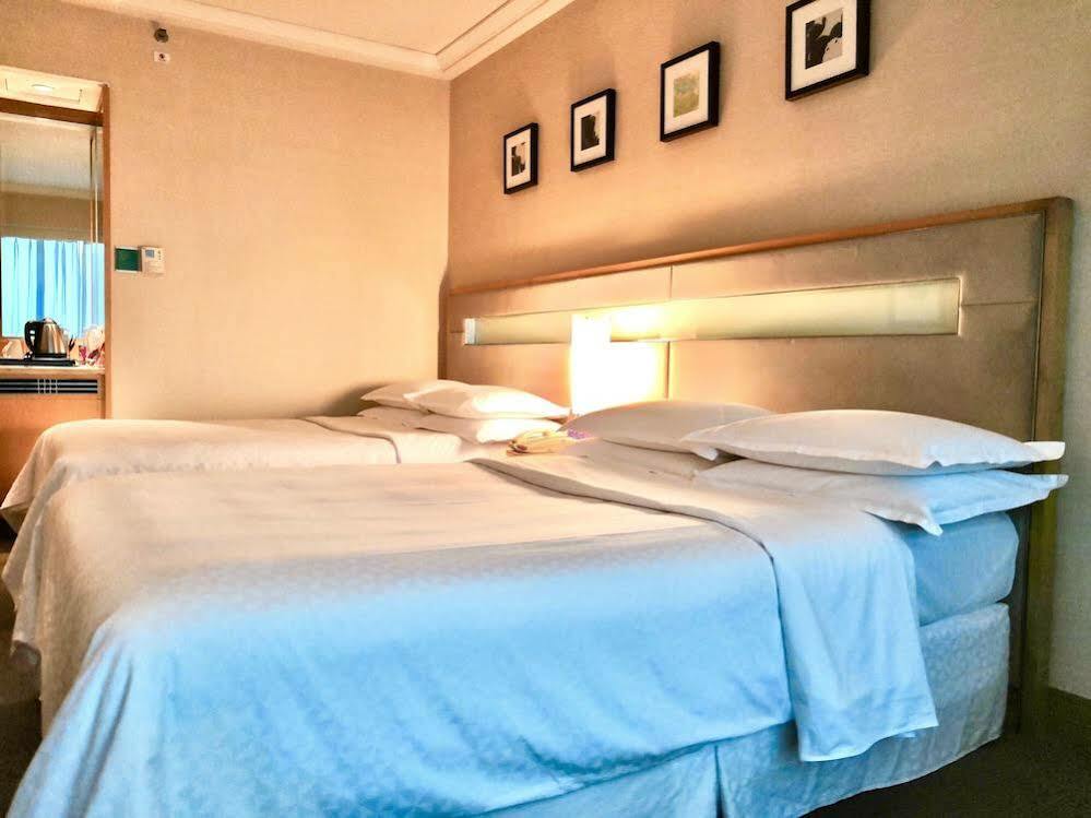 Four Points By Sheraton 酒店 5*